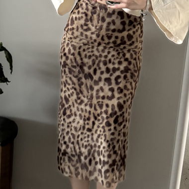 Leopard-print midi skirt
