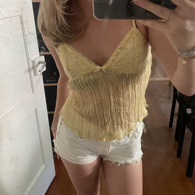crop top yellow