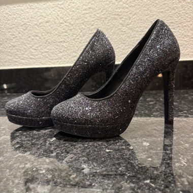 even&odd / high heels schwarz-glitzer / Gr. 38