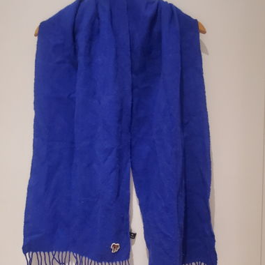 Echarpe bleue laine