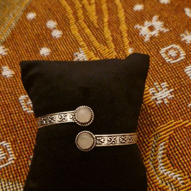 Bracelet floral avec quartz rose