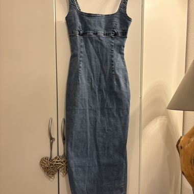 Body-hugging Denim Dress