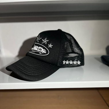 Schwarze Baseballkappe