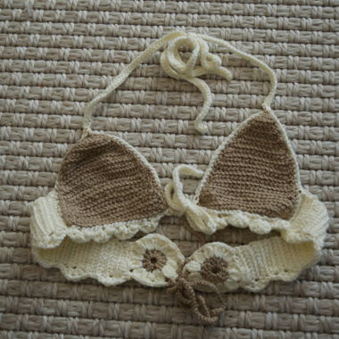 Haut de bikini au crochet fait main
