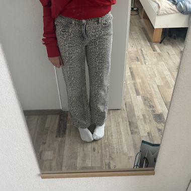 Jeans Savage Honey con motivo leopardato