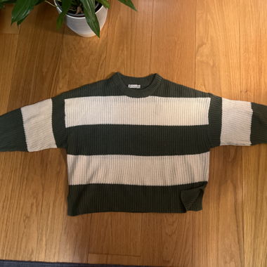 Maglione Stradivarius a righe verdi e bianche in maglia