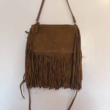 Borsa crossbody in suede con frange