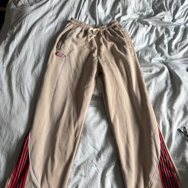 Fine Beige Wide Jogging Pants