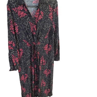 Nice Things Kleid mit schönem Fall und Taillenband