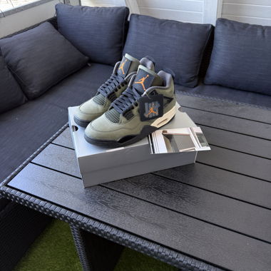 Air Jordan 4 Undefeated
