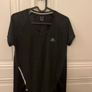 T-shirt sportivo