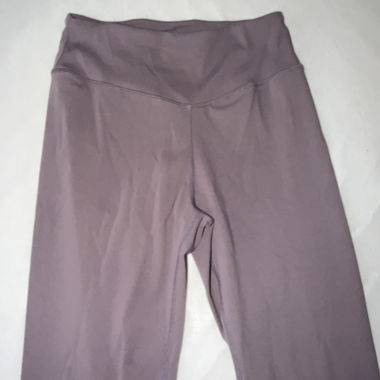 Lilac sports leggings