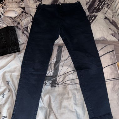 Dunkelblaue Hose
