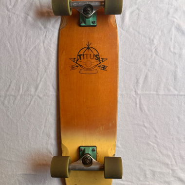 Skateboard Cruiser TITUS aus Holz