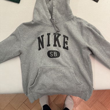 Nike SB Hoodie Grey