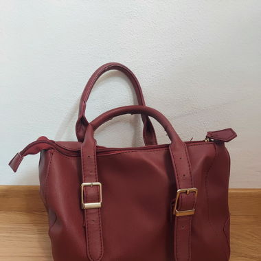Sac à main bordeaux 