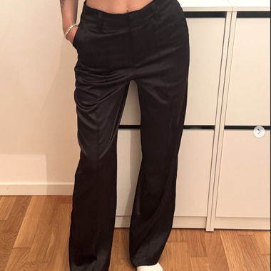 Pantalon fluide « effet soie » MISSGUIDED 
