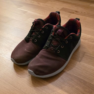 Freizeit-Sneaker bordeaux