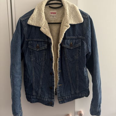 Levi's Jeansjacke mit Teddyfutter