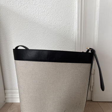 CUTE WHITE BAG