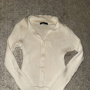 White Cardigan Tight