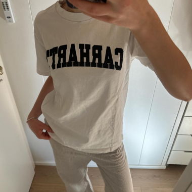carhartt tee