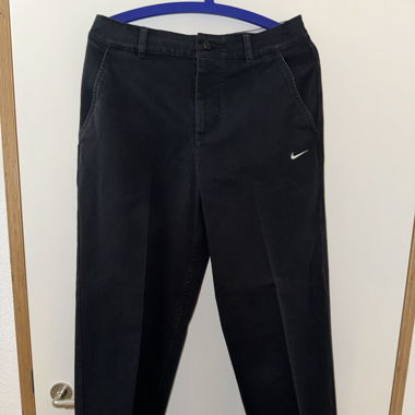 Nike schwarze chino