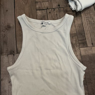 white sleeveless t-shirt