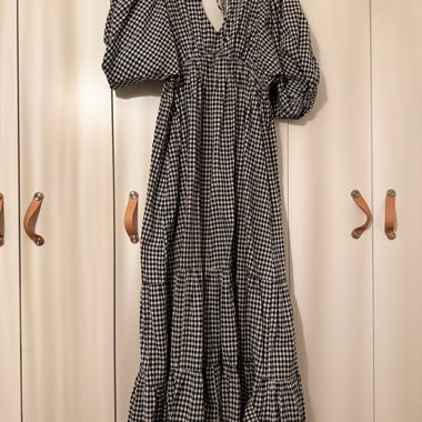 Black-and-white checked dress with back cut-out