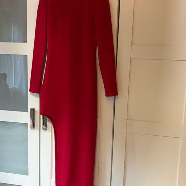 Robe longue asymétrique rouge
