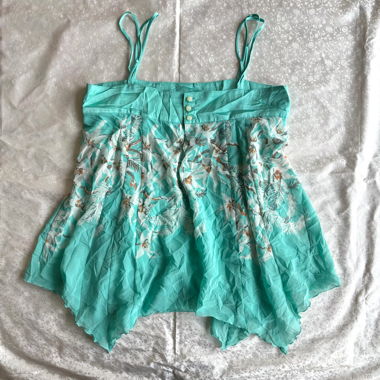 “Ekie” floral asymmetrical mesh cami top