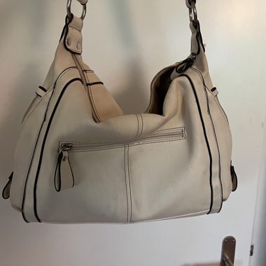 cream/white shoulder bag