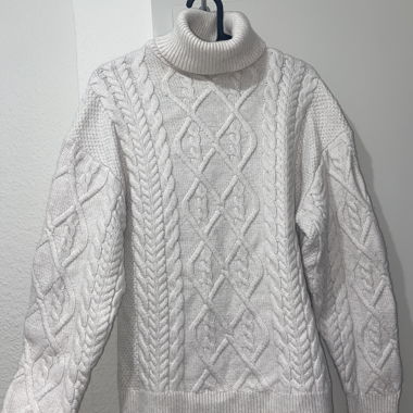 Pull torsadé col roulé blanc