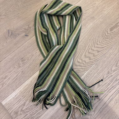 Echarpe rayee en maille