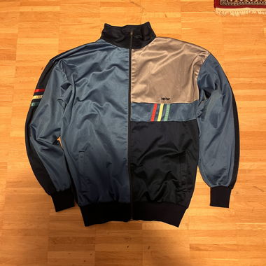 Bunte Retro-Trainingsjacke