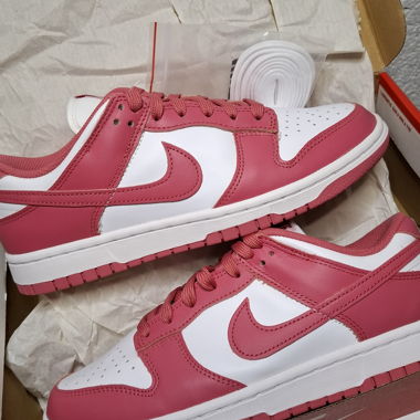 Nike Dunk Low Archeo Pink