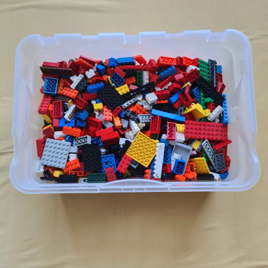 LEGO approx. 2.5 kg with figures