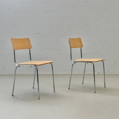 4 stackable chairs made of beech and chrome, 1990s