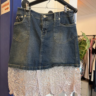 Y2k Jeansrock mit Spitze