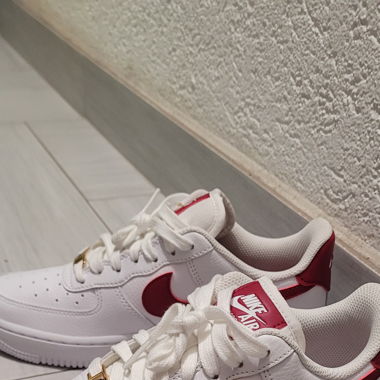 Nike airforce 1 blanche et rouge 