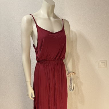 Luftiges Spaghettiträger-Maxikleid in Rot