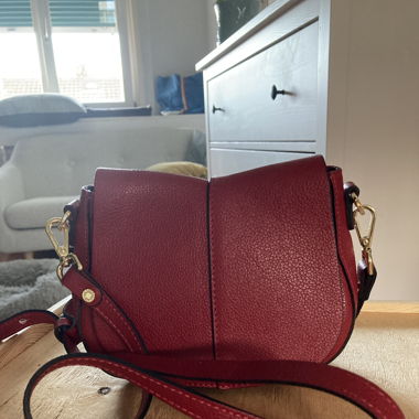 rote tasche