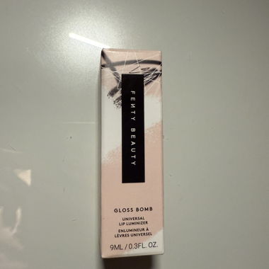 Gloss Bomb di Fenty Beauty