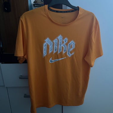 Nike T-Shirt orange