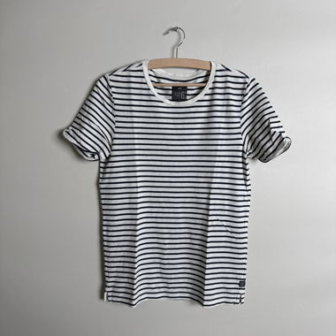 T-shirt rayé à manches courtes
