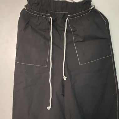 3/4 Schwarze Hose