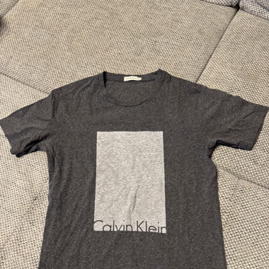 T-shirt Calvin Klein S