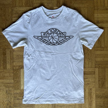 Air Jordan T-shirt Size S