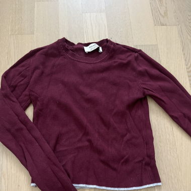 Weinrotes Shirt 