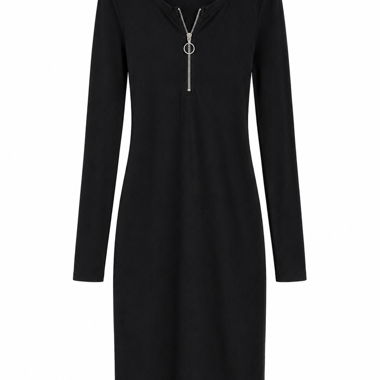 Robe noire à manches longues
